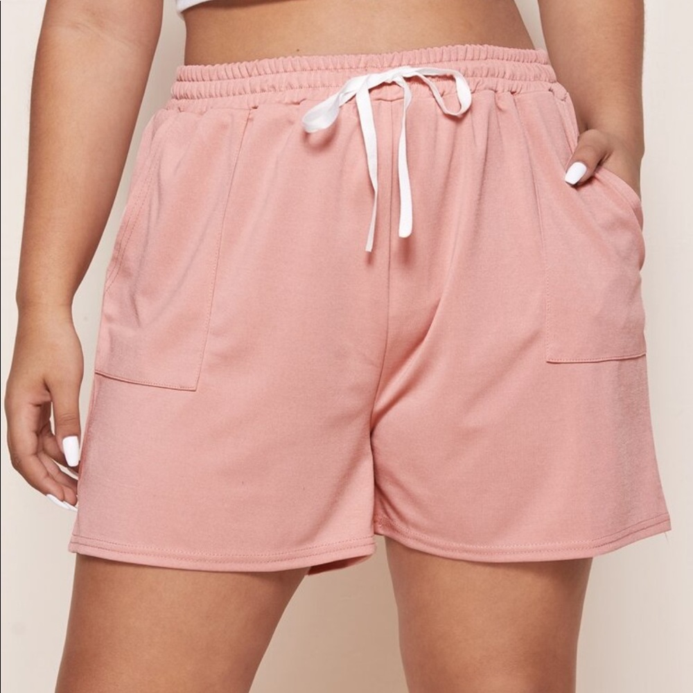 Plus Solid Knot Front Elastic Waist Shorts